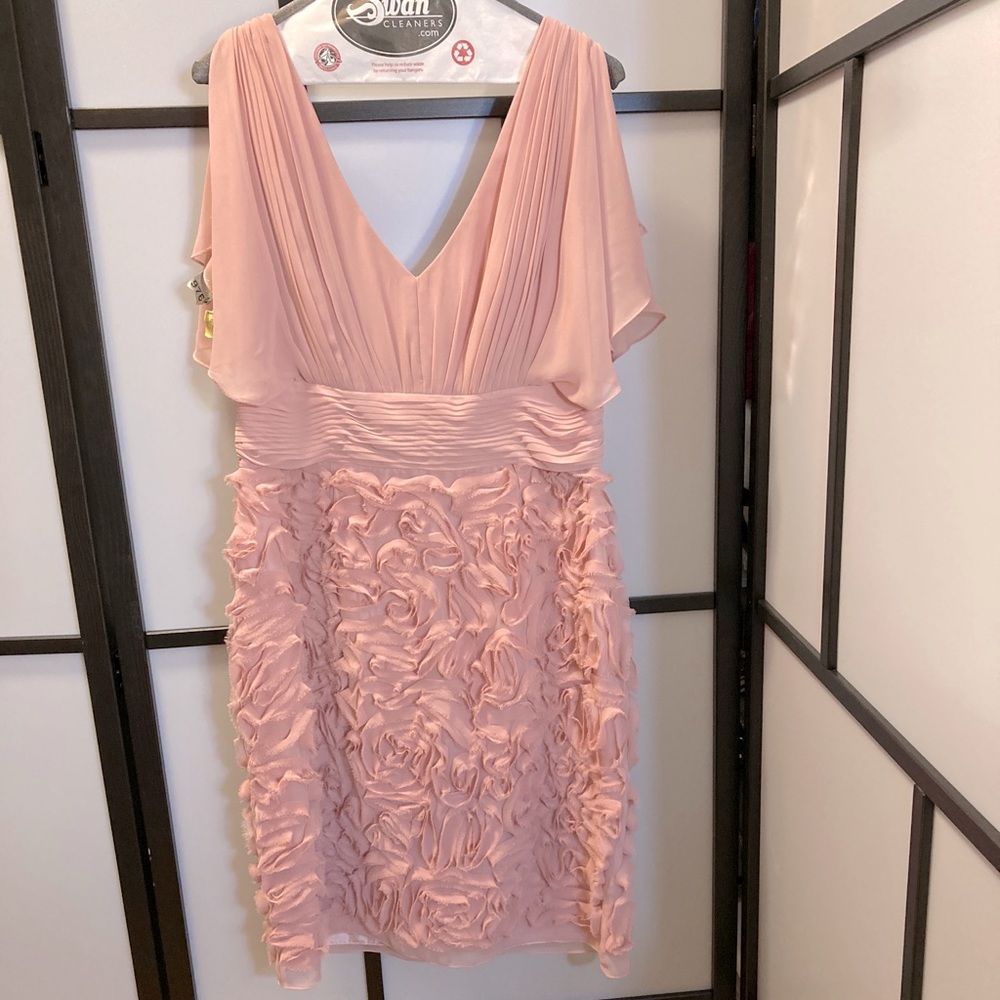 Soft Pink dress v-neck w/rosette skirt/butterfly sleeves 14 /dry-cleaned
